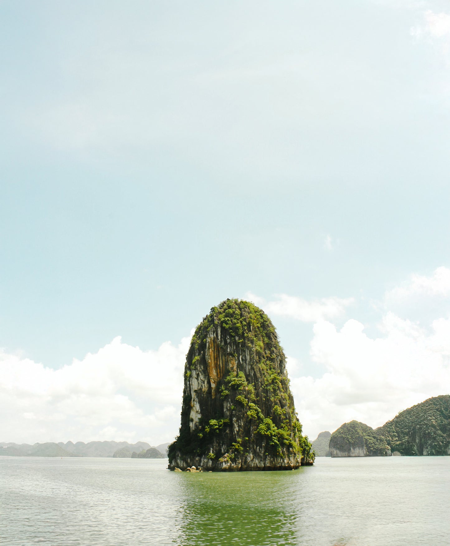 BAHIA HA LONG